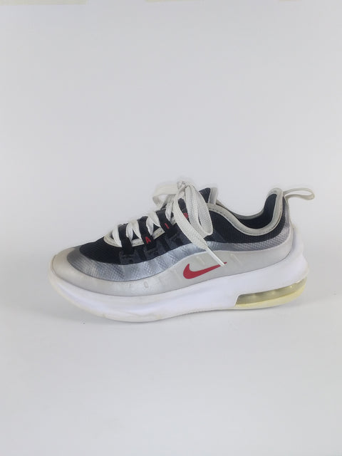 Nike Air Max Axis Black White
