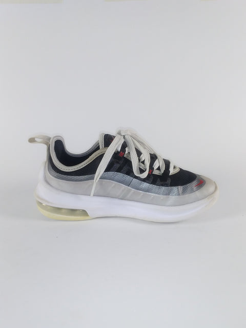 Nike Air Max Axis Black White